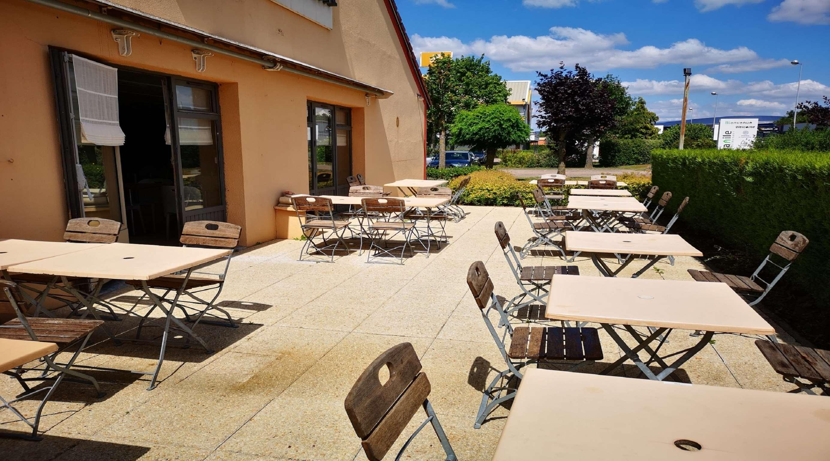 Hotel Campanile Metz Sud Jouy-Aux-Arches A31 Carrefour De L'Europe Esterno foto